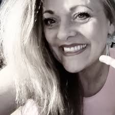 Sundays are for football. 🏈