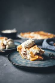 Peaches And Cream Pie Saftiger Pfirsichkuchen Rezept In 2020 Kuchen Mit Pfirsich Lebensmittel Essen Rezepte
