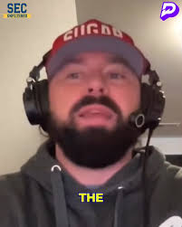 Why do SEC fans call for coaches' heads quickly?