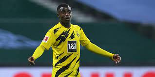In the summer, dortmund selected moukoko for their official bundesliga squad, knowing they would have to wait a couple of. Ex Freundin Eingesperrt Polizeieinsatz Bei Bvb Supertalent Moukoko Mopo