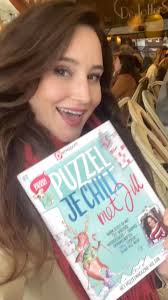 Binnenblijf tip: puzzel je CHILL met Jill ⬇️Tag hieronder een puzzel fan.  De ❄️editie is vanaf nu verkrijgbaar in alle supermarkten en boekhandels.