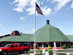 E4830 us highway 14 and 60, spring green (wi), 53588, united states. Lodge Entrance Picture Of Round Barn Lodge Spring Green Tripadvisor