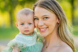 Photographer considers shooting weddings