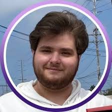 Alexandra Goodnow's Instagram, Twitter & Facebook