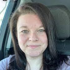 Kristy Rains's Instagram, Twitter & Facebook