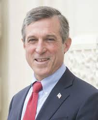 STEPS TO HELP YOU MAKE AN INFORMED CAREER DECISION