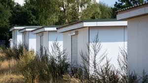 1208followersdein.haus(23294dein.haus's feedback score is 23294) 99.6%dein.haus has 99.6 herzlich willkommen in unserer kuscheligen welt der heimtextilien von dein.haus !suchen sie nach. Hamburg Verkauft Fluchtlingshauser Auf Ebay Panorama Sz De