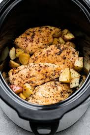 Here Is A Great Dish To Use For A Busy Weeknight Or A Causal Dinner On The Weekend Slow Cooker Italian Chicken Crockpot Recipes Crockpot Recipes Easy Recipes