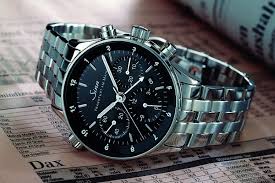Start with the 25 best watch brands for men, including luxury and affordable timepieces for every guy's budget. 16 Best Mid Range Watch Brands Man Of Many