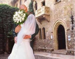 What day of the week is it. Juliet S House Soon Open For Weddings And Honeymooners In Verona Italy Magazine