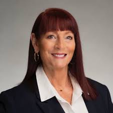 Beth Mills (@BethMills02)