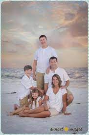 Outfit choices should compliment the natural setting as well as be comfortable and authentic for the family. Photography Poses Beach Family 59 Ideas Family Beach Pictures Poses Family Beach Pictures Beach Photography Family