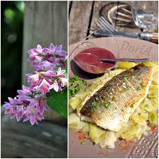 Filet De Bar Cuit Sur La Peau Sauce Cotes Du Rhone Bon Repas Recette Poisson Cuire