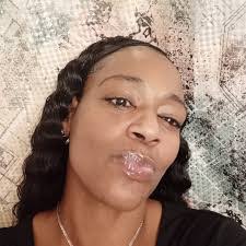 Sonja Wiggins's Instagram, Twitter & Facebook