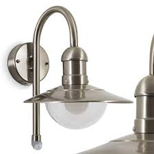 Protégez les objets et les gens qui vous sont importants grâce à ce détecteur de fumée câblé et intégré de 120 v c.a. Applique Exterieure Detecteur