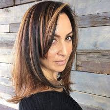 Maybe you would like to learn more about one of these? Dark Brown Hairstyle With Caramel Highlights For More Style Inspiration Visit 40plusstyle Com Womens Hairstyles Long Hair Styles Medium Length Hair Styles
