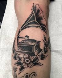 Hawaii does have a lot of choices in terms of tattoo parlor options but we aim to be the best custom hawaii tattoo parlor you l find. 808 Tattoo Home Facebook
