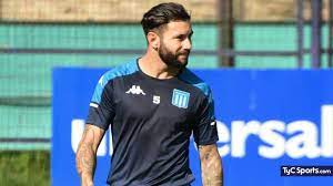 Mena tiene vínculo con racing hasta junio del año que viene y como sucede con muchos futbolistas extranjeros que juegan en nuestro país, debido a la situación del dólar. Fin Del Conflicto Se Definio El Futuro De Mena En Racing Tyc Sports