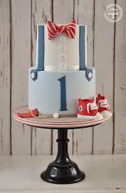 Par marie claire idéesmarine jacquet. Little Man Cake Gateau Anniversaire Idee Deco Gateau Gateaux Bebe