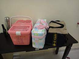 Minyak bayi untuk membolehkan anda mengurut bahagian tubuh yang tidak selesa. Barang Yang Wajib Dibawa Bersama Ke Hospital Untuk Bersalin Bidadari My