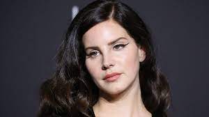 New album 'chemtrails over the country club' out mar. Lana Del Rey And The Struggle To Be Mysterious In Pop Bbc Culture