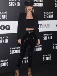 Fashion enthusiast who shares her love of beauty and fashion products as well as her daily travels with her 1.1 million followers on instagram. Michelle Salas Michellesalasb Profile Pinterest