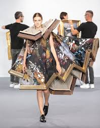 Viktor & Rolf's Couture Dresses Turn into Paintings That Can Hang on the  Wall | Architectural Digest