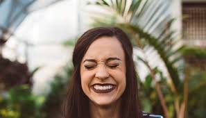 как увеличить губы в домашних условиях раз и навсегда Kak Sdelat Guby Puhlymi V Domashnih Usloviyah S Pomoshyu Makiyazha Bystrye Recepty S Pomoshyu Butylki Stakana Nadolgo Navsegda