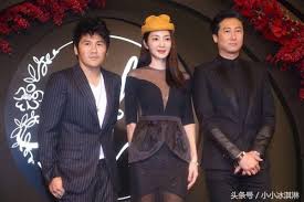 Ady an is a popular taiwanese actress and singer who was discovered when she was working in a coffee shop. å®‰ä»¥è½©ä¸¾åŠžå½'å®å®´æ­å®‰ä»¥è½©é™ˆè£ç‚¼æ€Žä¹ˆè®¤è¯†çš„ æ–°é—» è›‹è›‹èµž