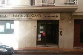 Banca don rizzo strumenti di credito per favorire lo sviluppo e il sostegno delle imprese. Rapina Alla Don Rizzo Di Montelepre Due Banditi Armati In Fuga Nuovo Sud