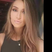 Laura Grout's Instagram, Twitter & Facebook