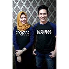 Memang banyak pilihan yang harus anda perhatikan demi memberikan kesan yang lebih kepada keluarga anda. Mypoly Kaos Couple Pasangan Cetak Nama Romantis Shopee Indonesia