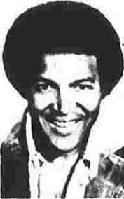 Robbery suspects at large