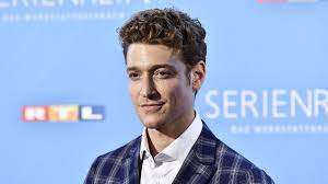 Maybe you would like to learn more about one of these? Tatort Schauspieler Daniel Donskoy Privat Hat Er Eine Freundin