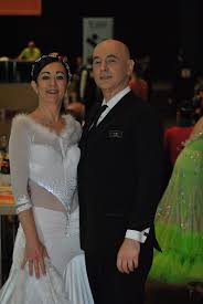 Verkäufer aus dem ausland können ihnen artikel regulär über einen internationalen versandservice zuschicken. Bronze In Walldorf Christiane Und Markus