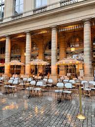 Paris Café Etiquette 