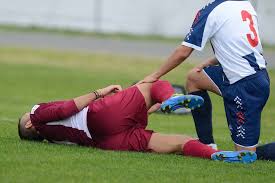 The injury comes from stretching or suddenly pulling the muscles, adductors of the leg. Football Focus Types Of Groin Strain Blackberry Clinic