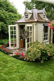 Charming Little Garden House Schuppen Ideen Gartenhaus Und Cottage Garten