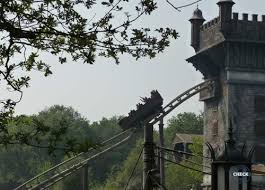 Le vaisseau fantôme est un poème écrit par le roumain alexandru macedonski publié par l'élan littéraire en 1885. De Vliegende Hollander Achterbahnen Freizeitparkcheck