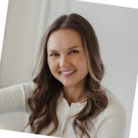 Shannon Gable's Instagram, Twitter & Facebook