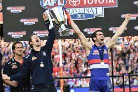 See more ideas about western bulldogs, bulldog, afl. Afl Grand Final Western Bulldogs Coach Luke Beveridge Gives Medal To Injured Bob Murphy Abc News Australian Broadcasting Corporation