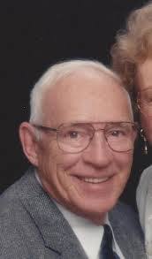 Leonard Deyoung's Instagram, Twitter & Facebook