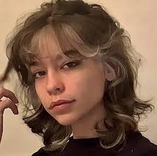 Abigail Schrage's Instagram, Twitter & Facebook