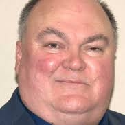 What is the difference between a bookkeeper and an accountant?