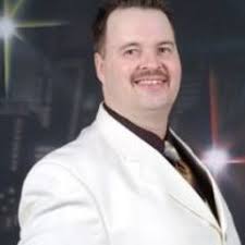 Randall Hon's Instagram, Twitter & Facebook