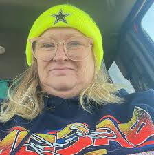 Hi everyone! We are at 59,000+ followers and with how quickly the page has  been growing, I realize some of you happened upon us for so many different  reasons. Many of you