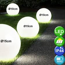 Led beleuchtung für laue abende im garten erleben. 4er Set Led Leuchten Garten Beleuchtung Aussen Solar Kugel Lampen Terrassen Licht Ebay