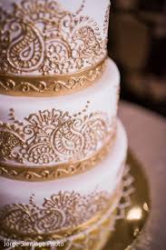 Indian Wedding Cake Design Http Www Maharaniweddings Com Gallery Photo 113029 Jorgesan Indian Wedding Cakes Themed Wedding Cakes Wedding Cake Designs Simple