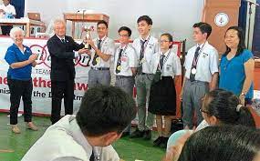 Soal jawab bersama pelajar smk batu lintang, kuching, sarawak. Smk Batu Lintang Wins Law Olympiad The Star