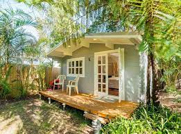 Little Listings 10 Tiny Airbnb Homes For Rent In Australia Backyard Office Tiny Houses For Rent Renting A House Tiny House Australia